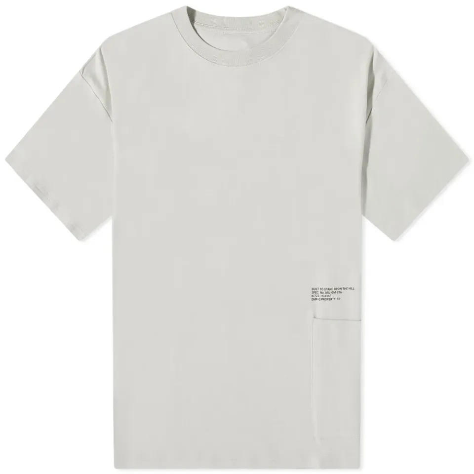 Nes-01 “Tomáš” Graphic T-Shirt