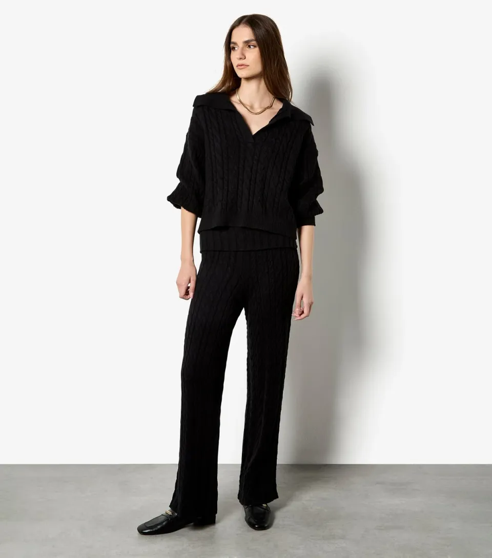 Women's Black Cable Knit Collar Jumper