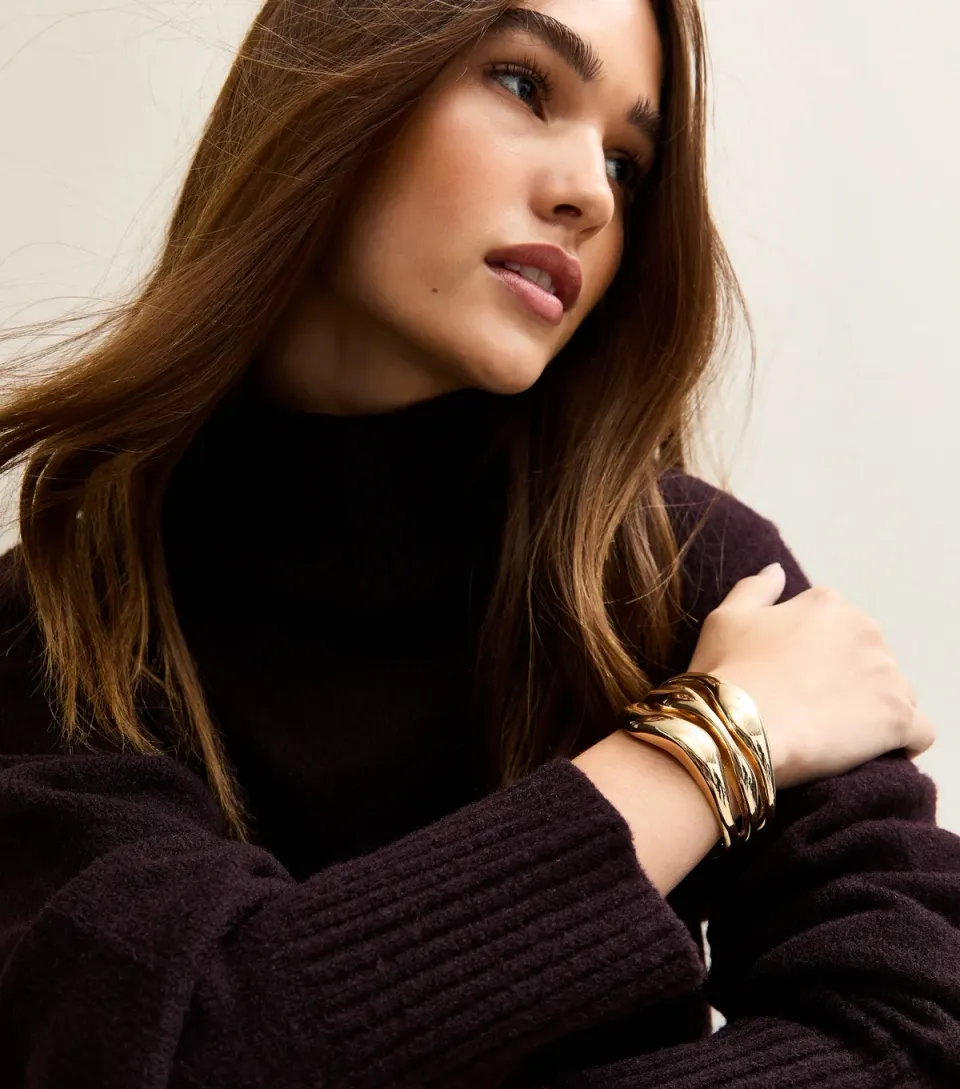 Gold Tone Chunky Sleek Wrap Around Bracelet