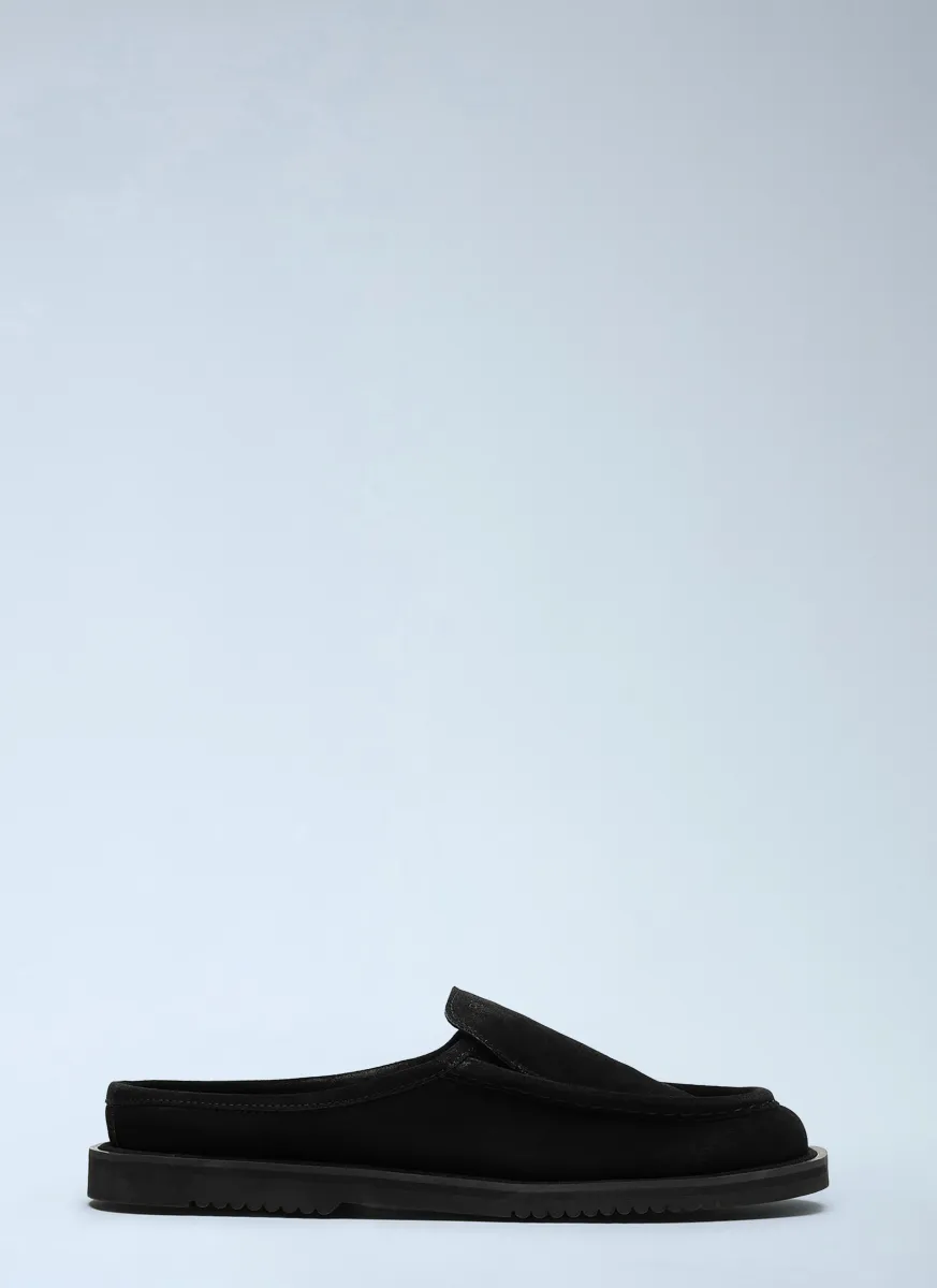 The Canoa Resort Mules