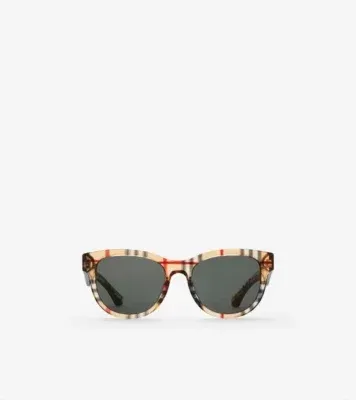 Check Round Sunglasses in Vintage check