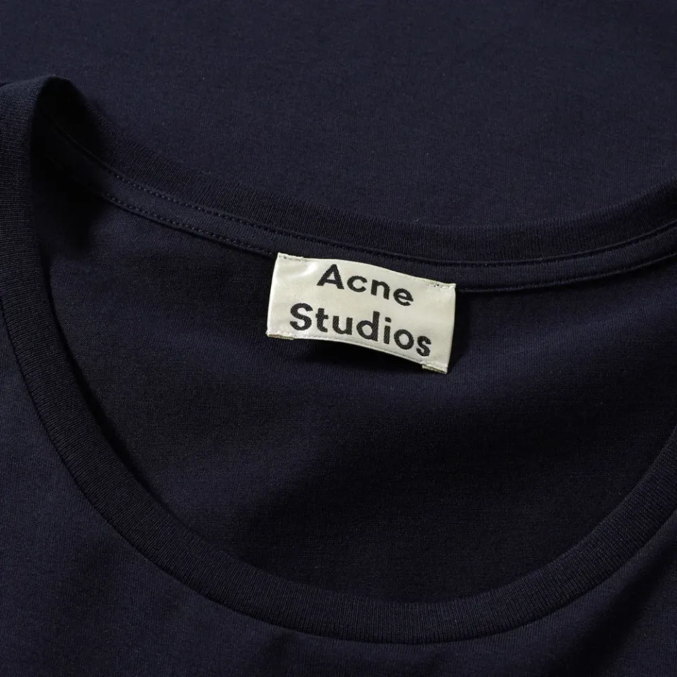 Standard O Tee