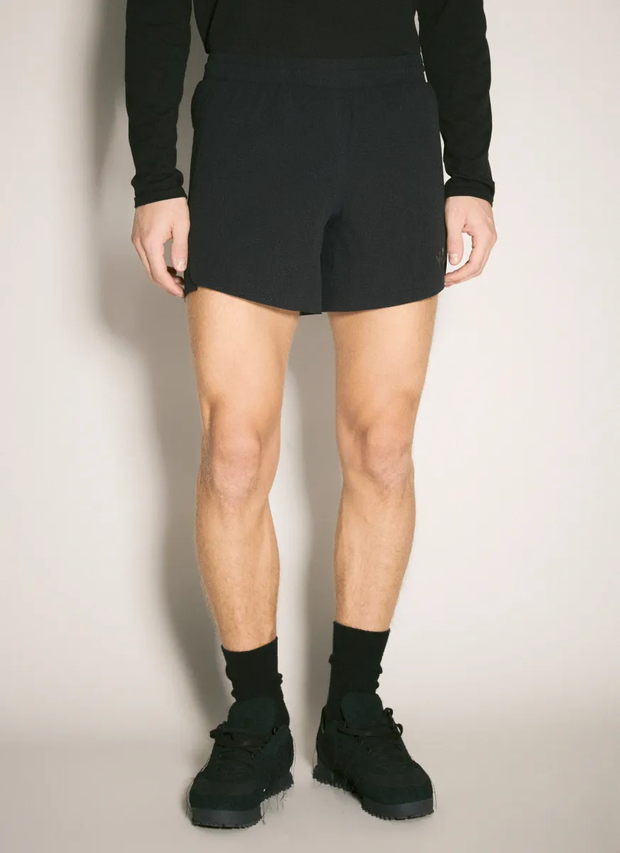 M Run Shorts