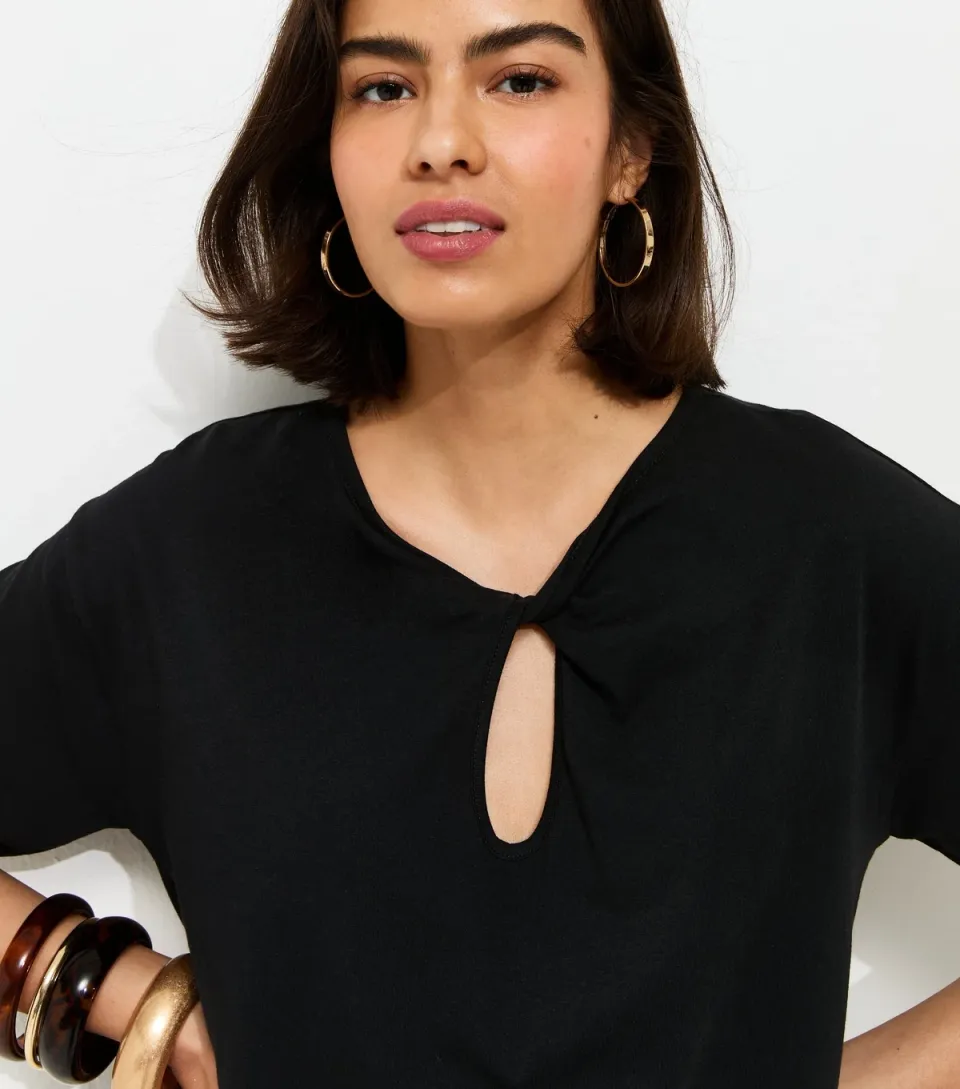 Women's Black Twisted Keyhole T-Shirt