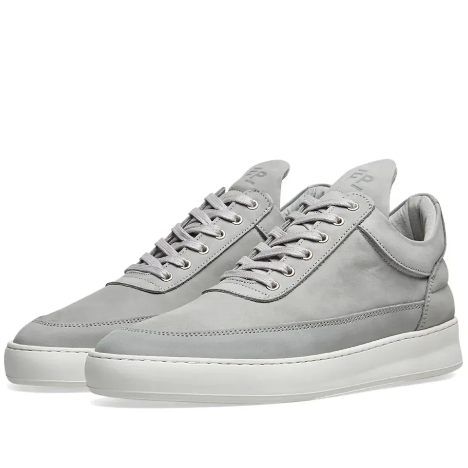 Low Top Classic Sneaker