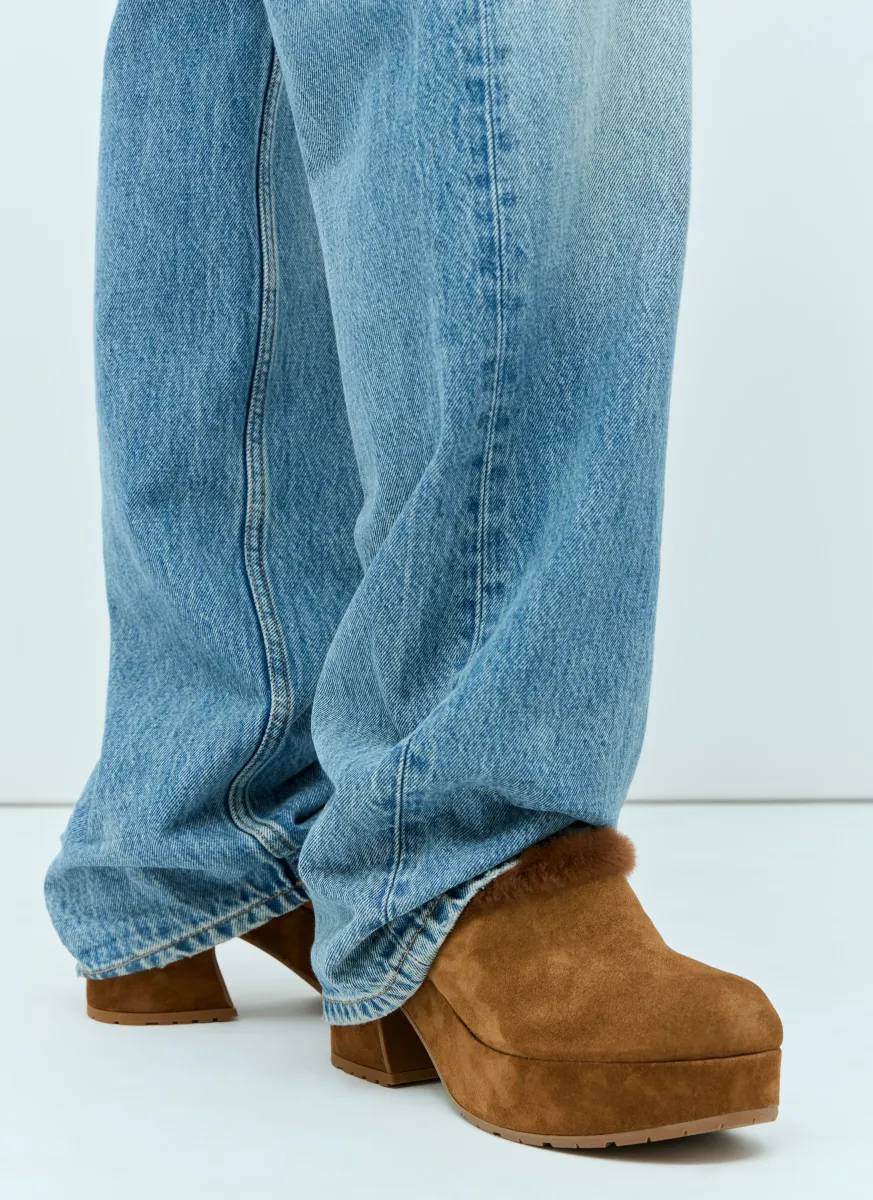 Lys Suede Clogs
