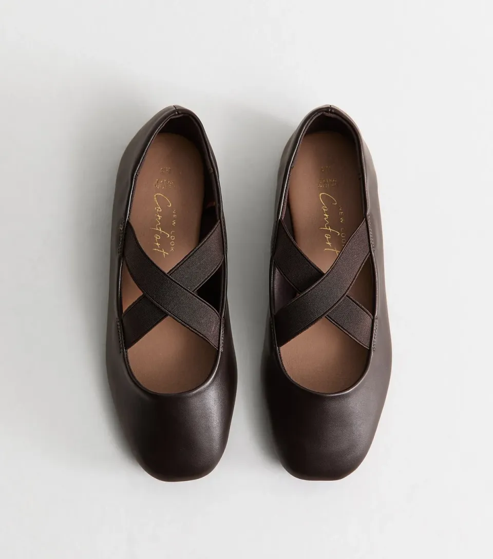 Women's Extra Wide Fit Black Elastic Strap Mary Jane Pumps Vegan