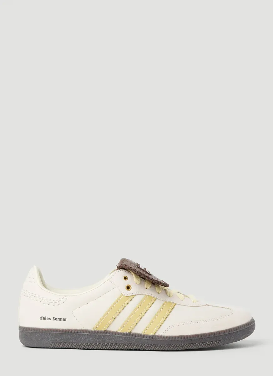 Samba Sneakers