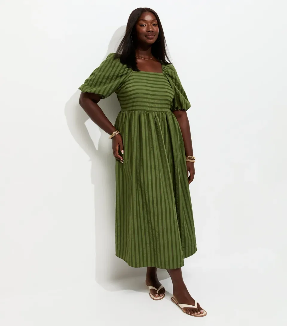 Women's Plus Size Dark Khaki Striped Seersucker Puff Sleeve Midi Dress Curves