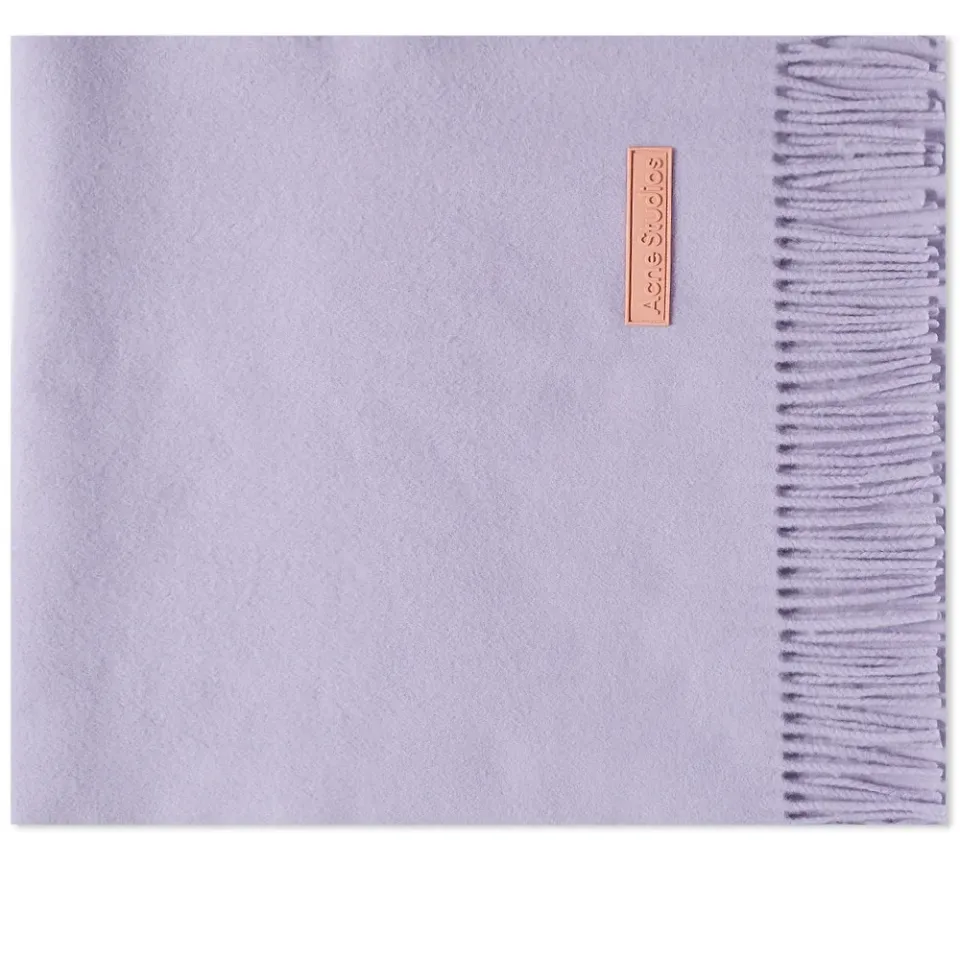 Vesta Scarf