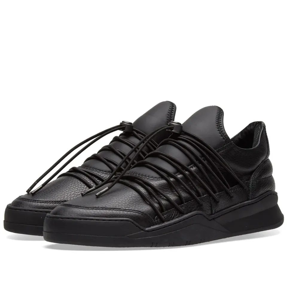 Low Top Sneaker