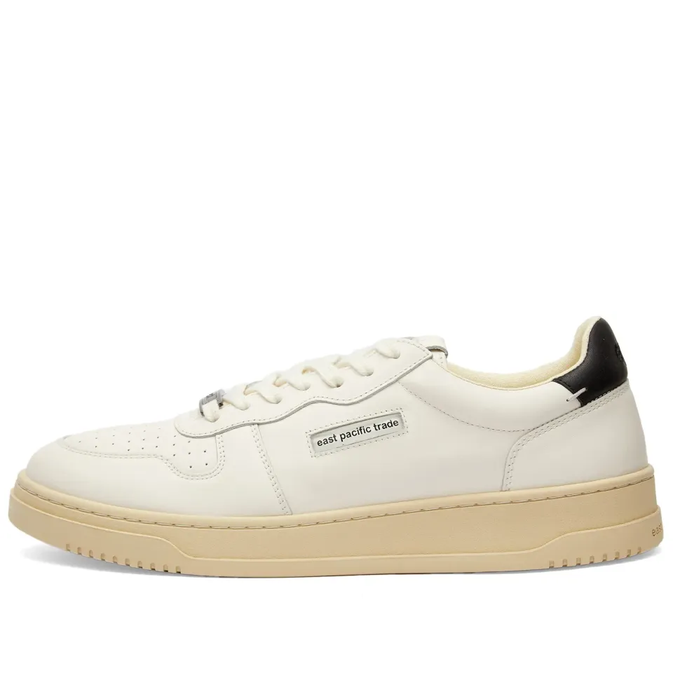 Dive Court Sneakers