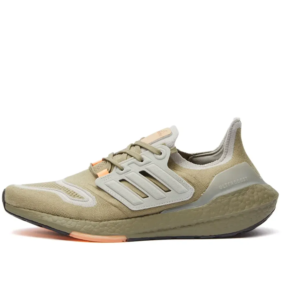 Ultraboost 22