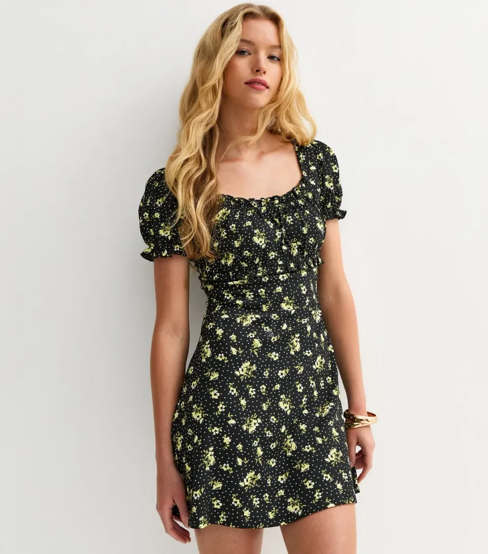 Women's Black Floral Short Sleeve Mini Dress