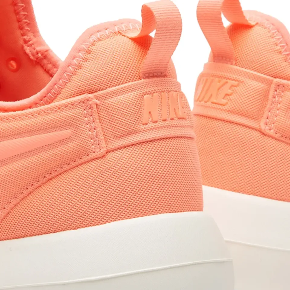 W Roshe Two
