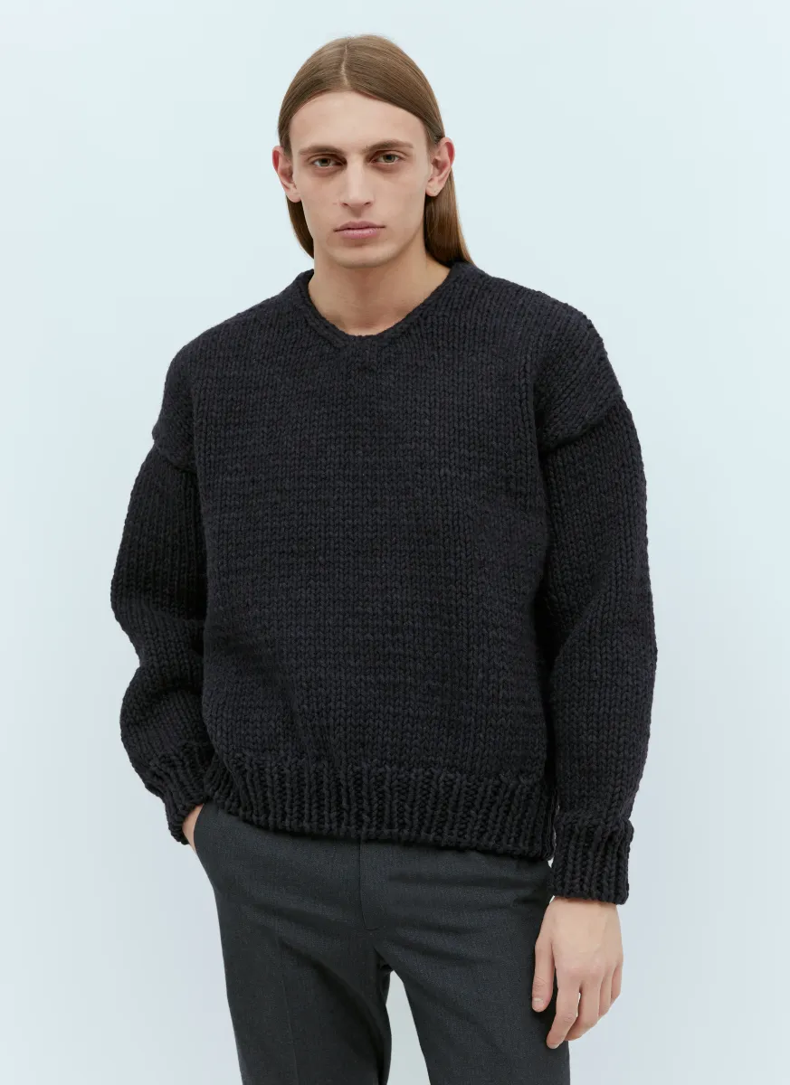Amplus V-Neck Sweater