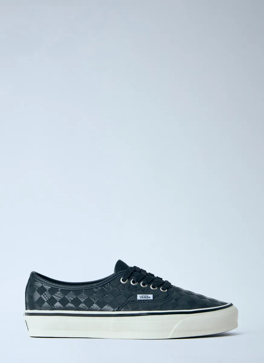 LX Authentic 44 Sneakers