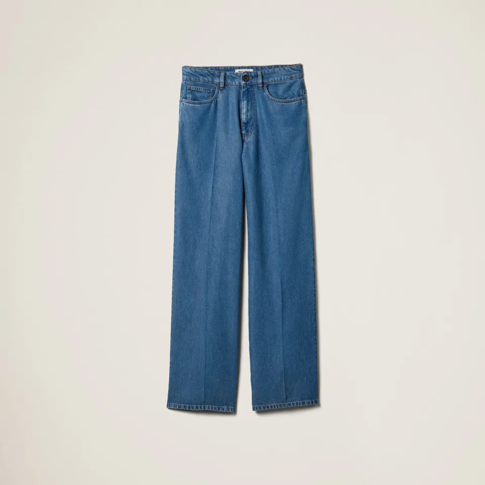 Five-pocket denim jeans