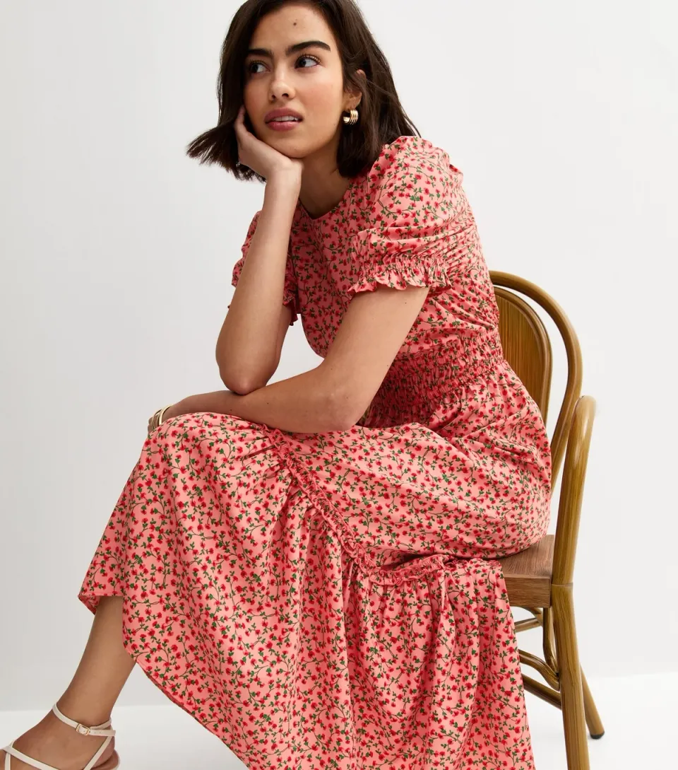 Women's Pink Floral Short Sleeve Tiered Midi Dress