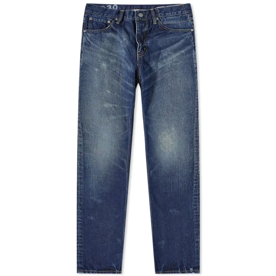 Social Sculpture 03 Damaged Jeans