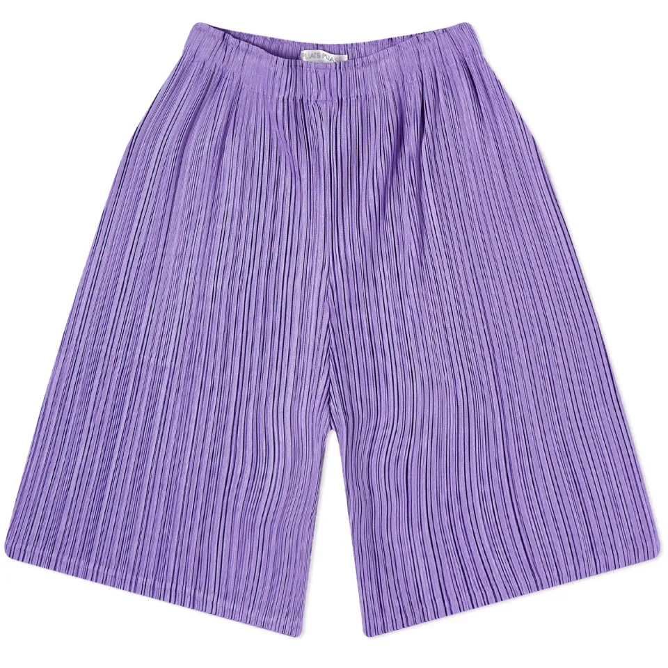 Pleats Shorts