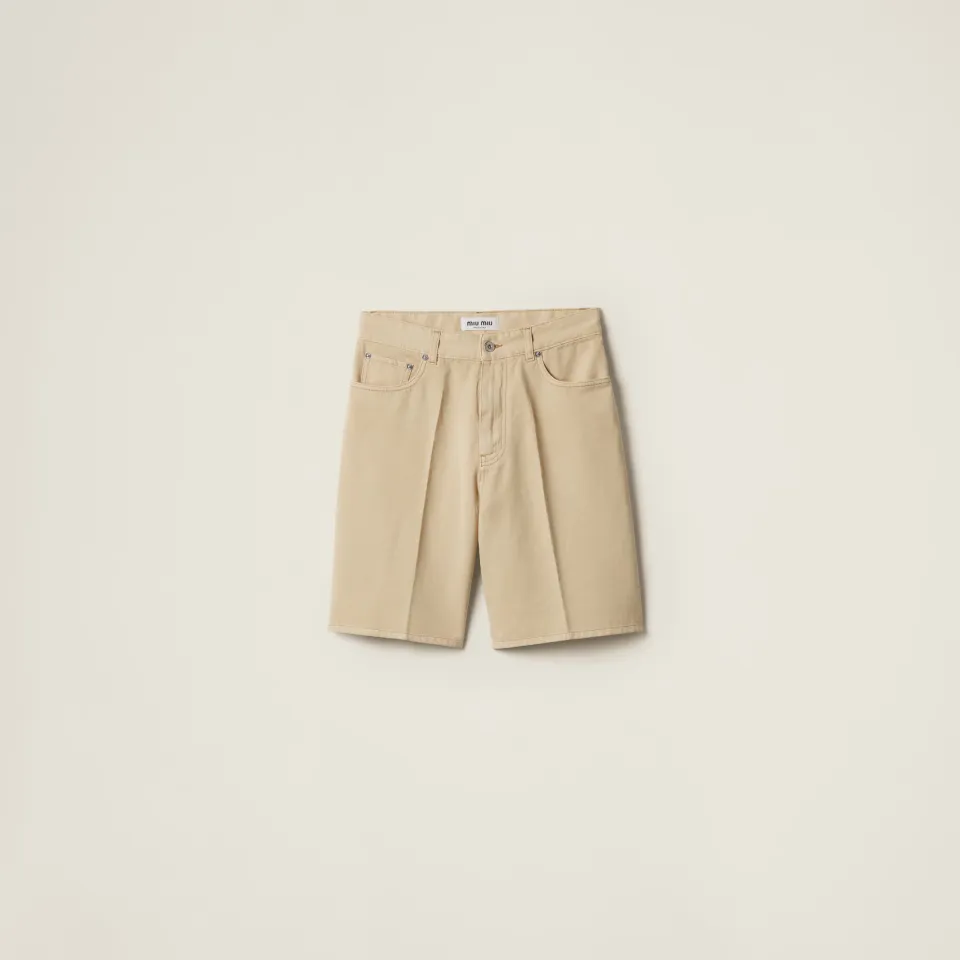 Light denim bermudas