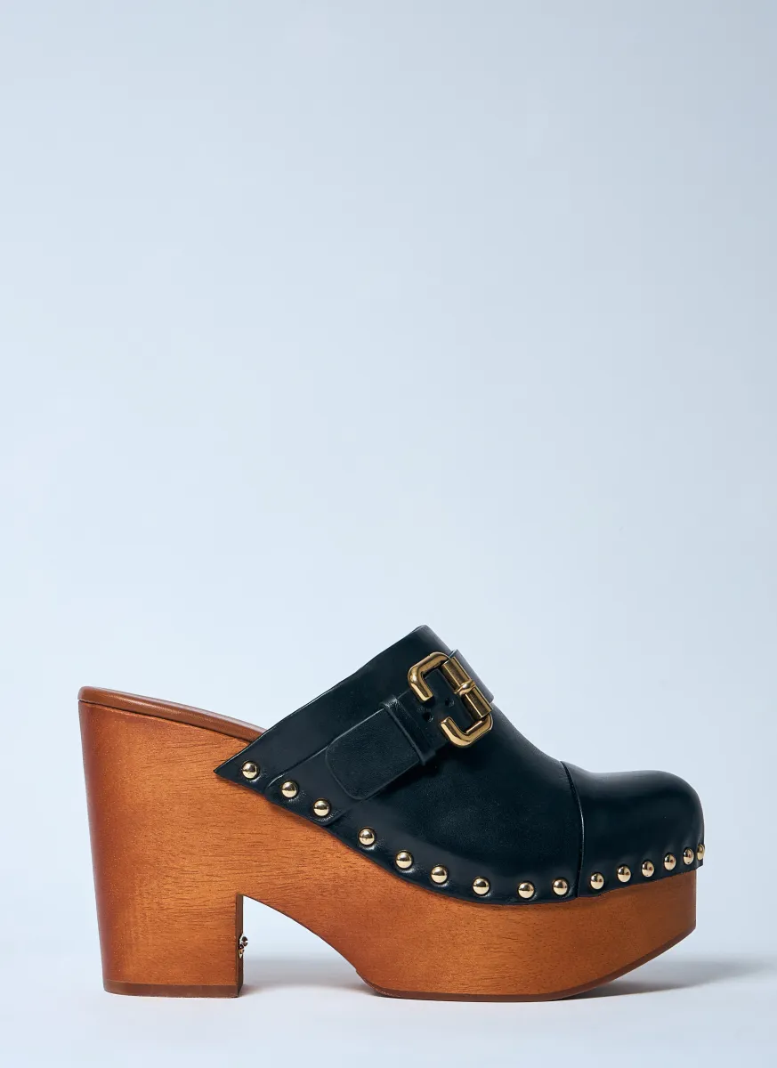 Jeannete Wedge Clogs