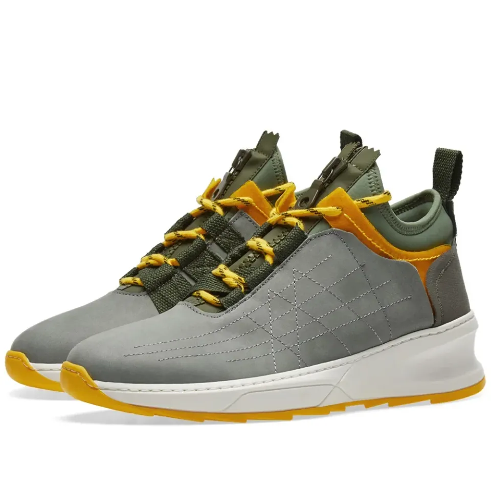 Inner Circle Sneaker