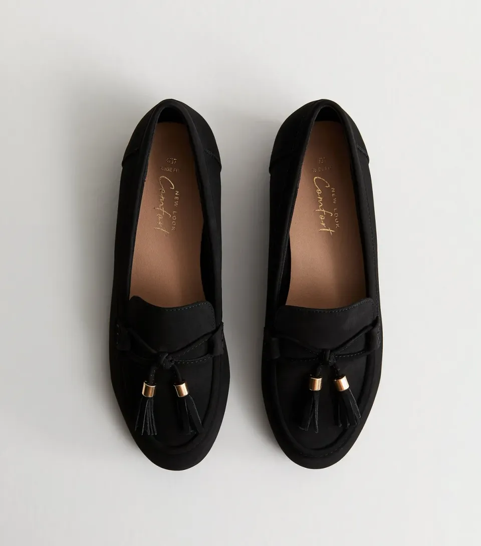 Women's Wide Fit Black Faux Suede Tasseled Loafers Vegan
