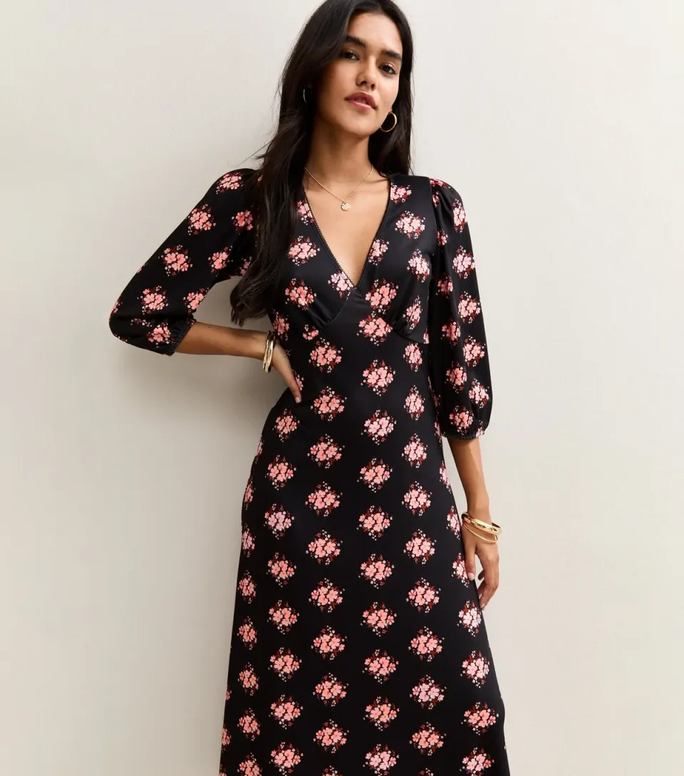 Women's Black Bouquet Print Midi Dress