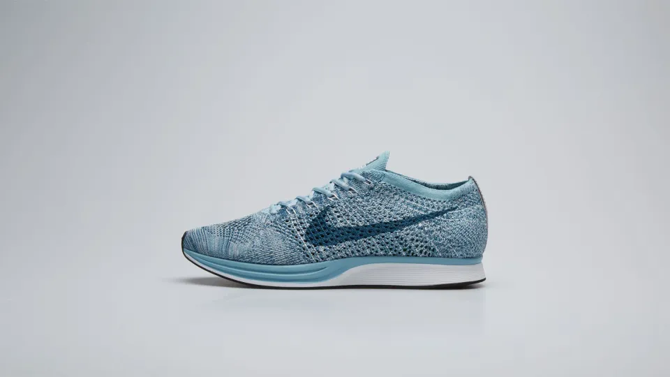 Flyknit Racer