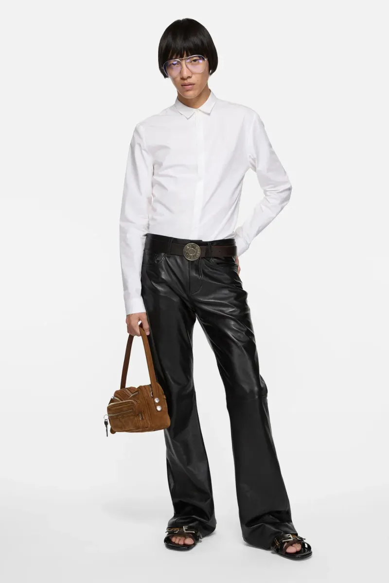 Fitted button-up shirt