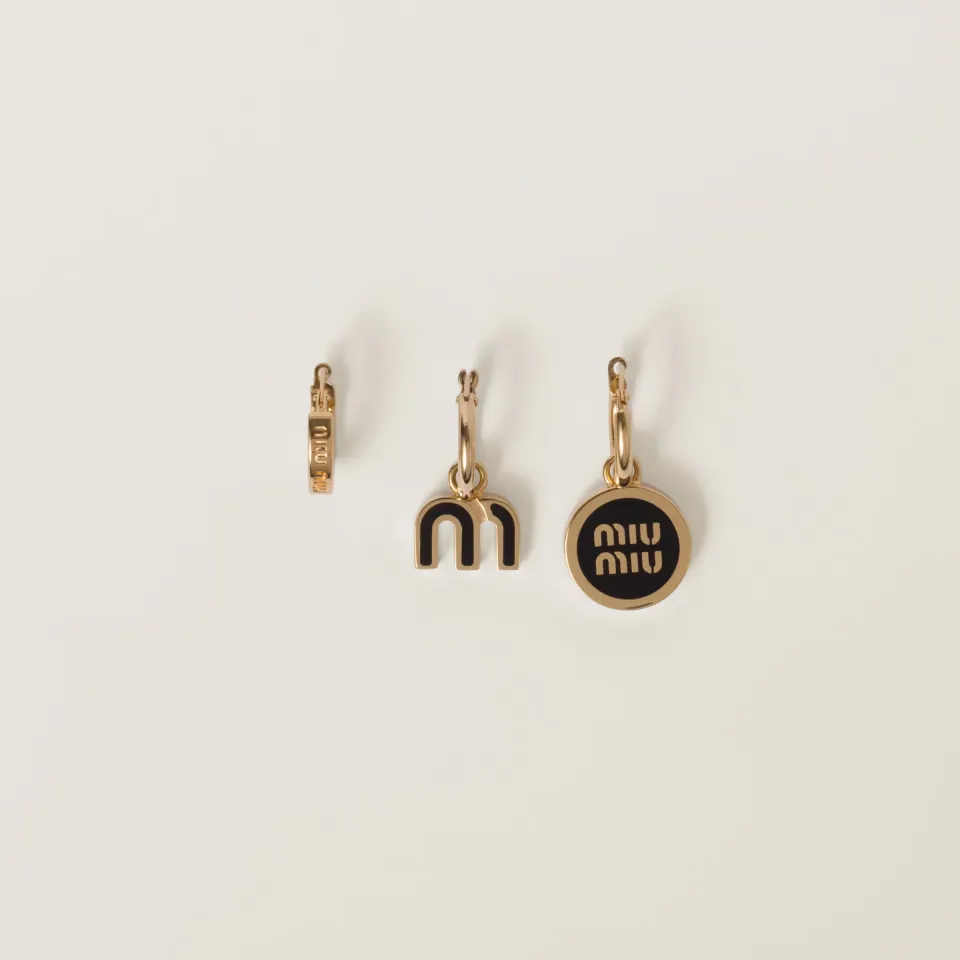 Set of enameled metal earrings