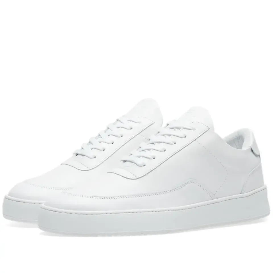 Low Mondo Sneaker