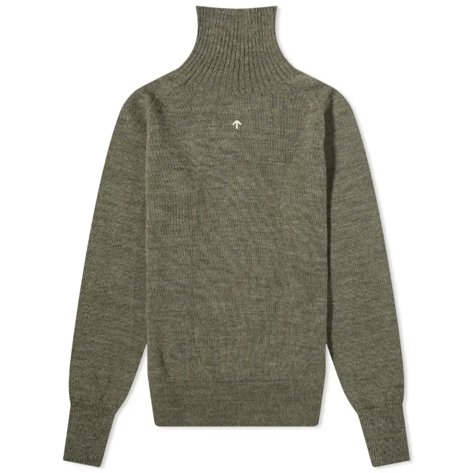 Seamless Rollneck Knit
