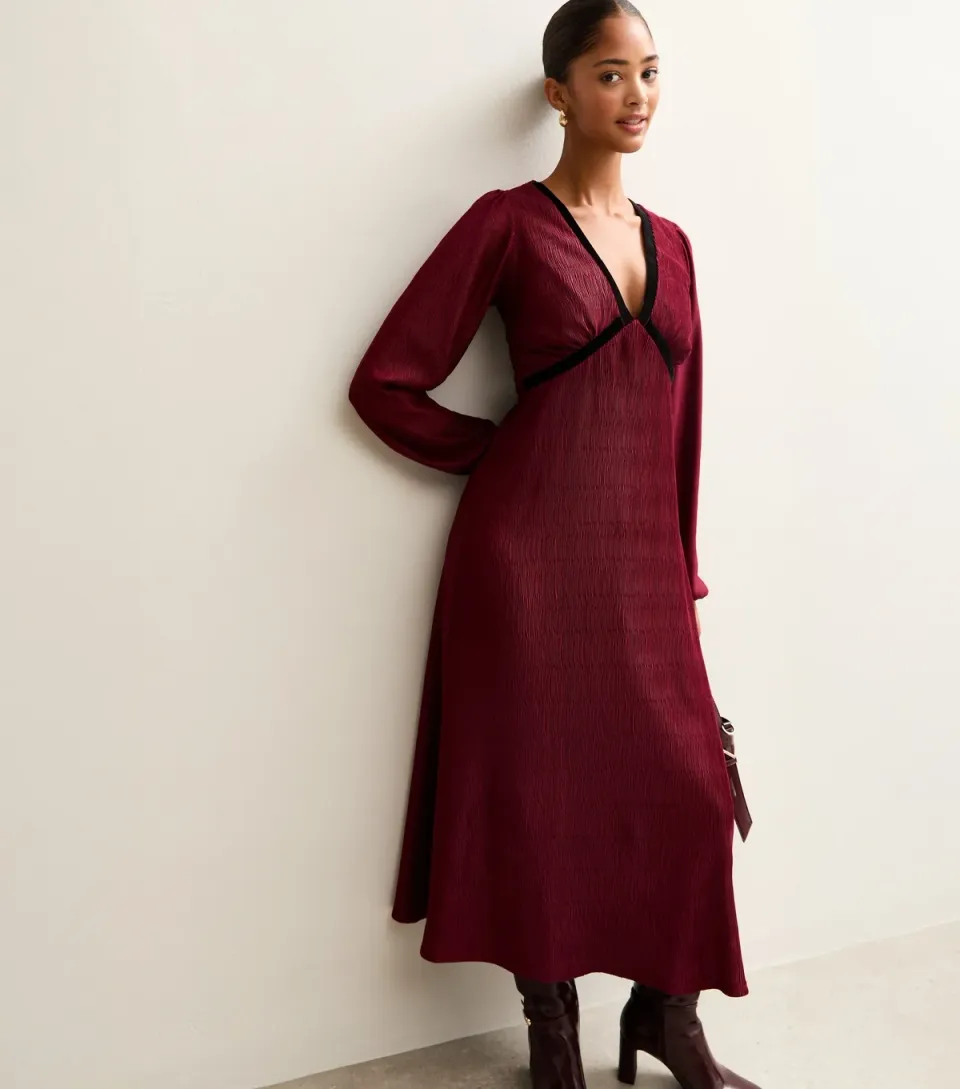 Women's Dark Burgundy Plisse V-Neck Midi Dress