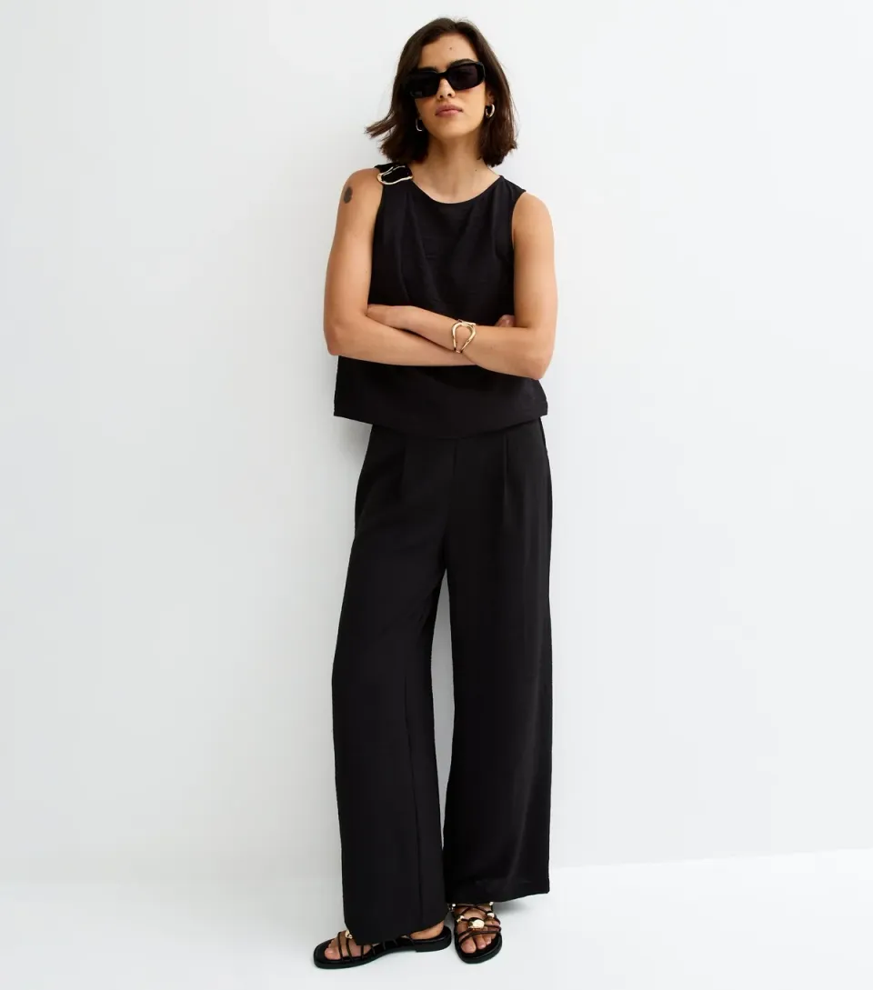 Women's Black Loose Fit Wide Leg Trousers