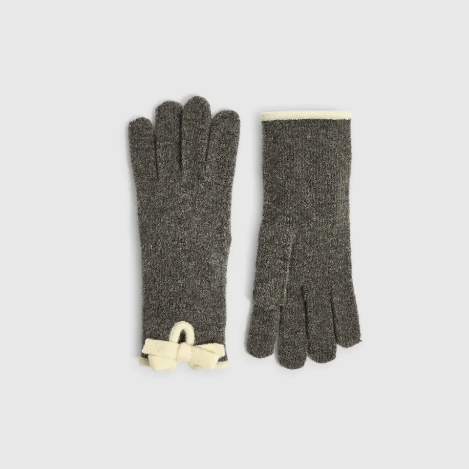 Grey Knitted Gloves