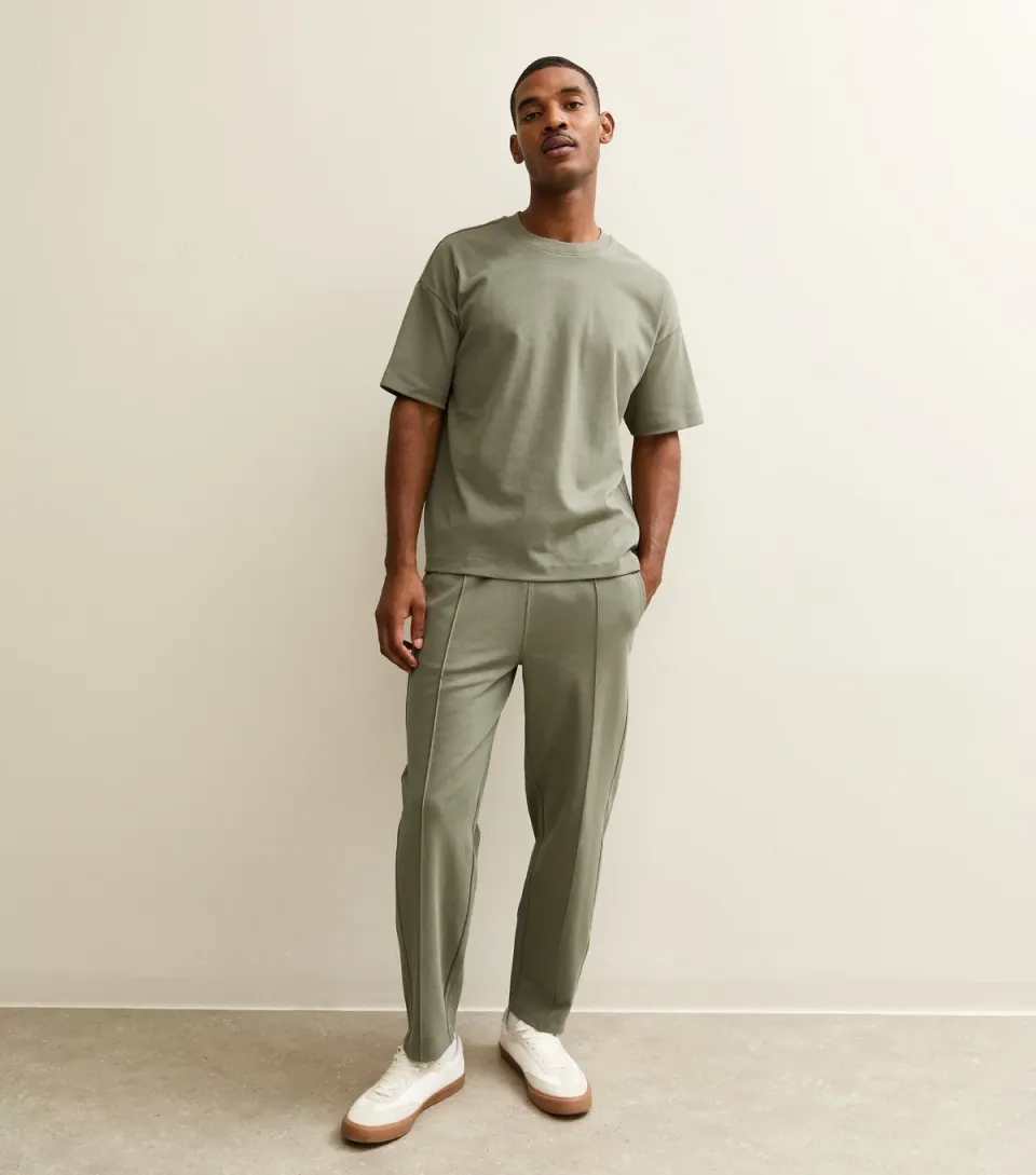 Men's Khaki Relaxed Straight Leg Pintuck Joggers