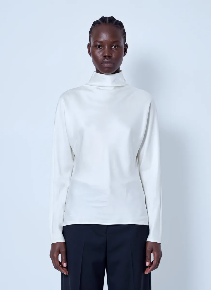 Minimal Waisted Top