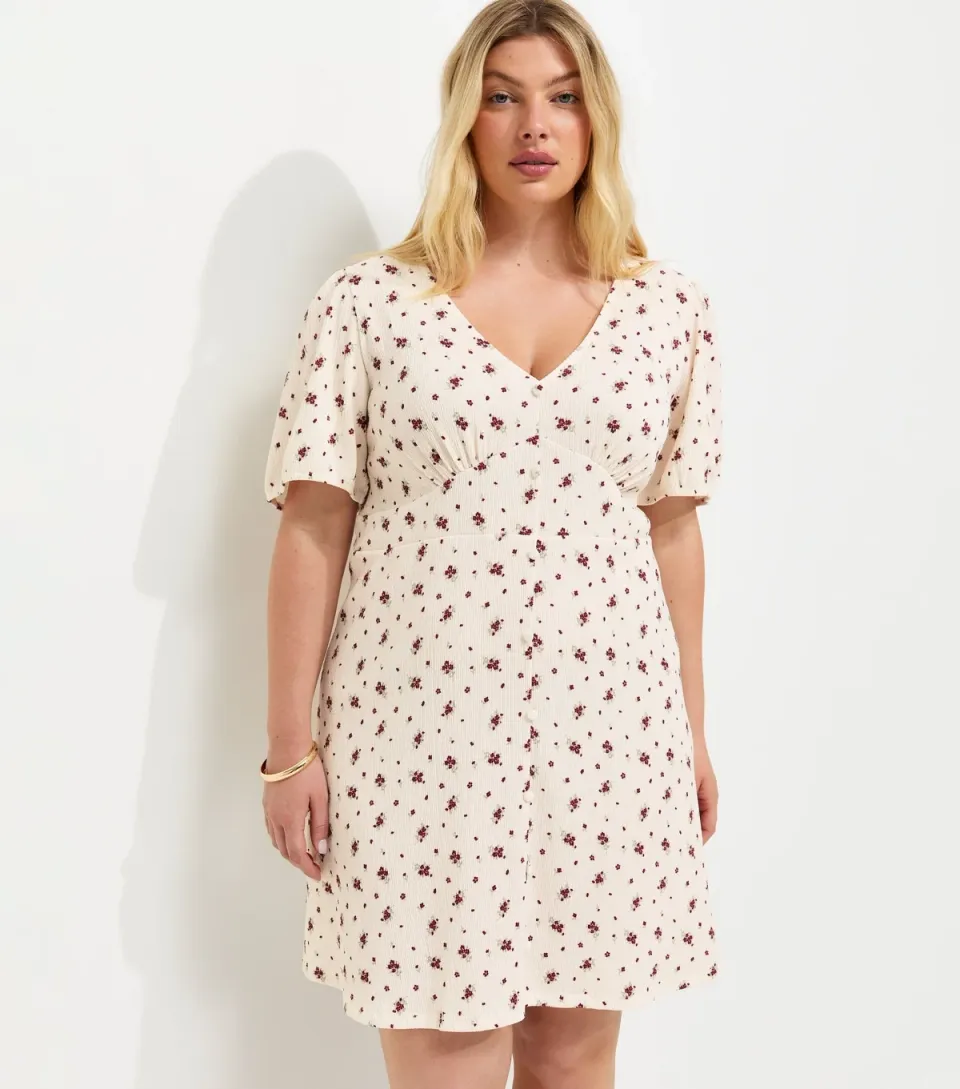 Women's Plus Size White Crinkle Texture V-Neck Short Sleeve Mini Dress Curves