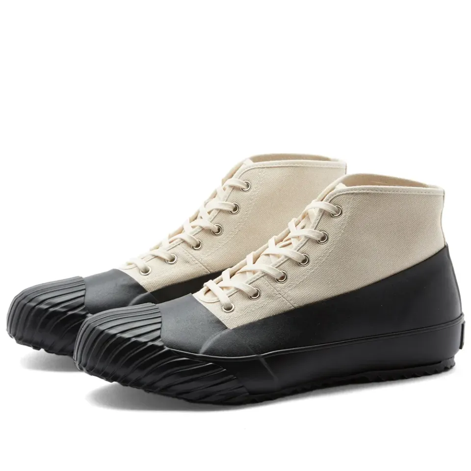 All-Weather Shoe