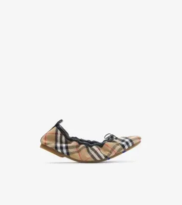 Check Fawn Ballerinas​ in Sand beige