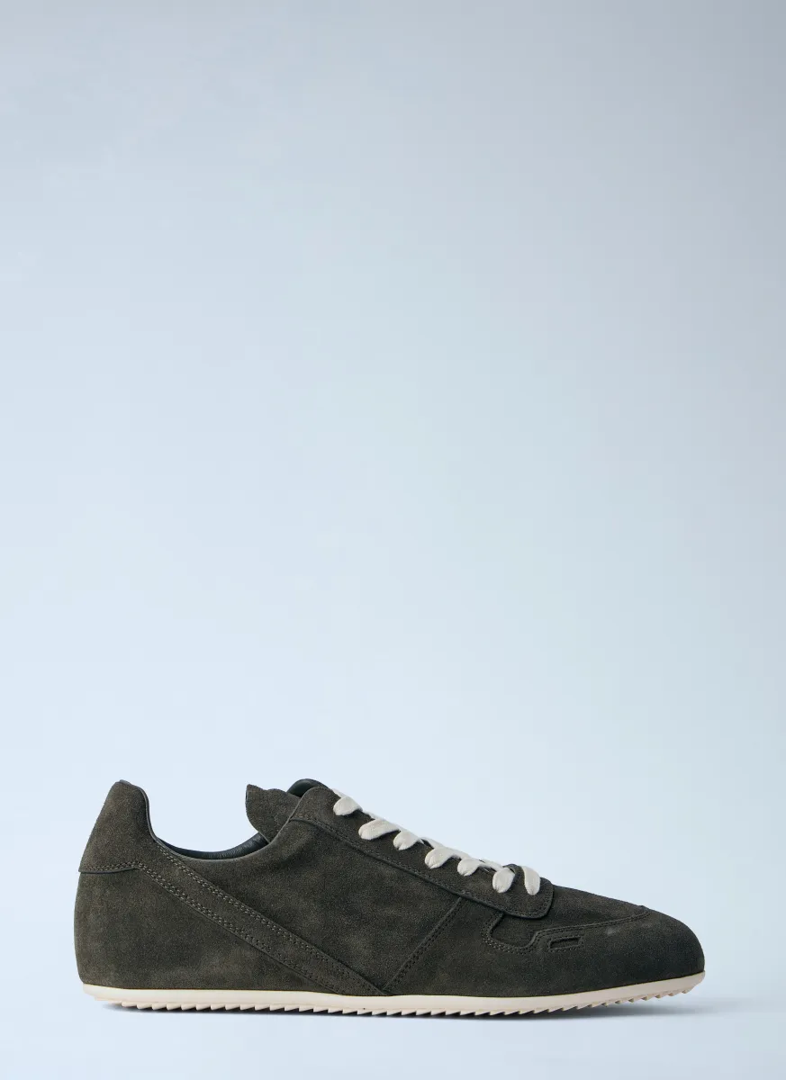 Minimal Sneakers