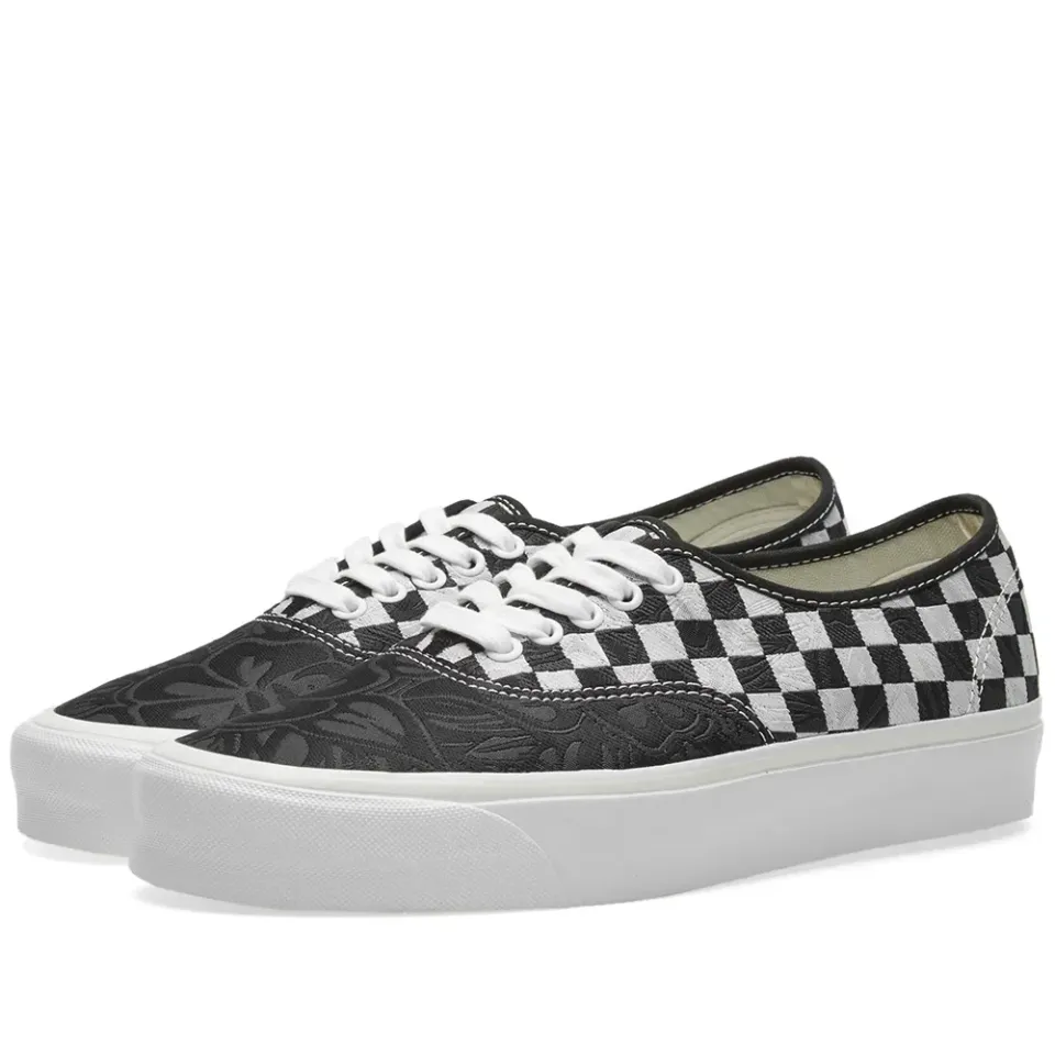 Authentic Jungle Jacquard LX