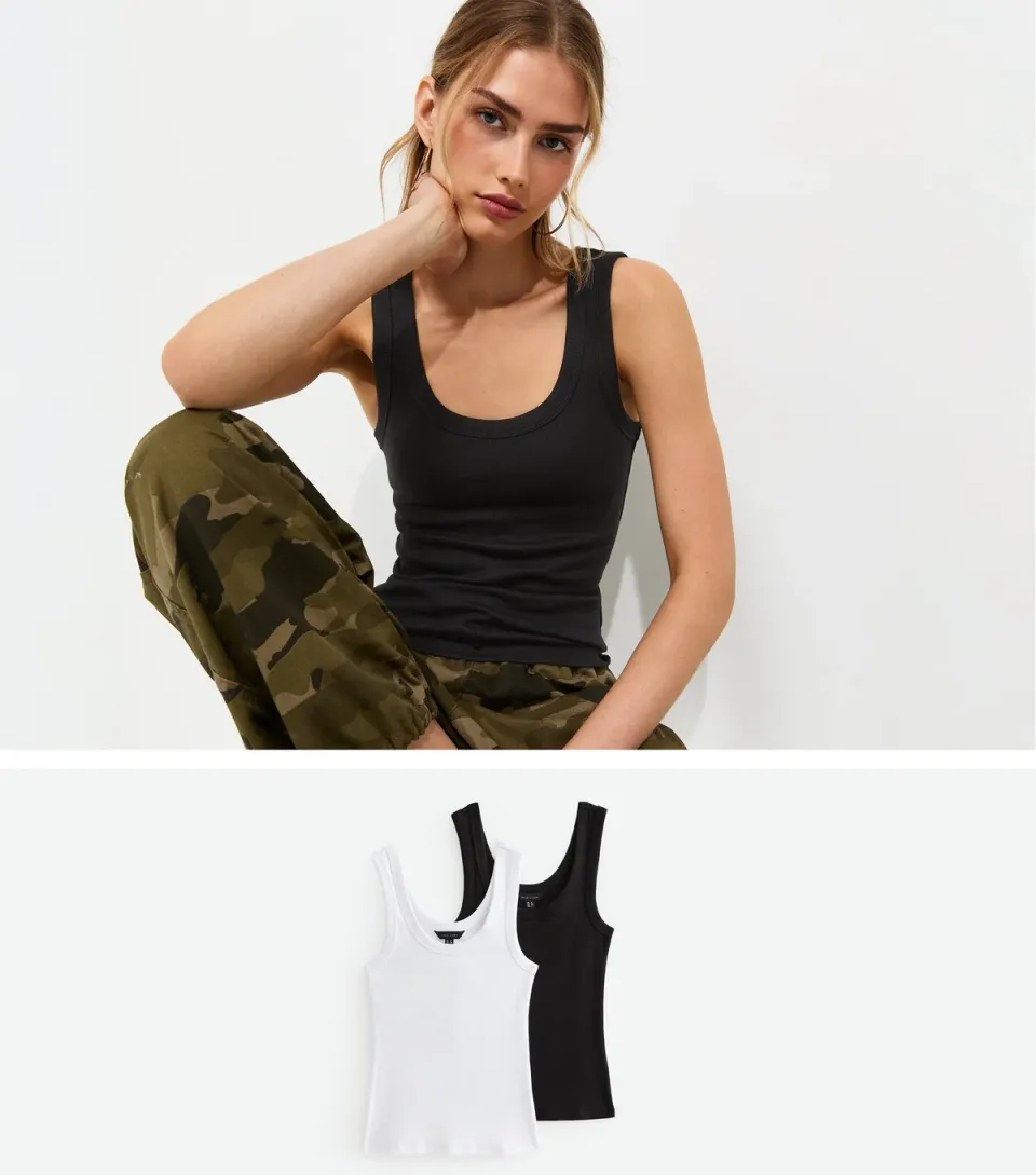 Women's Pack of 2 Black and White Ribbed Scoop Neck Tank Tops
