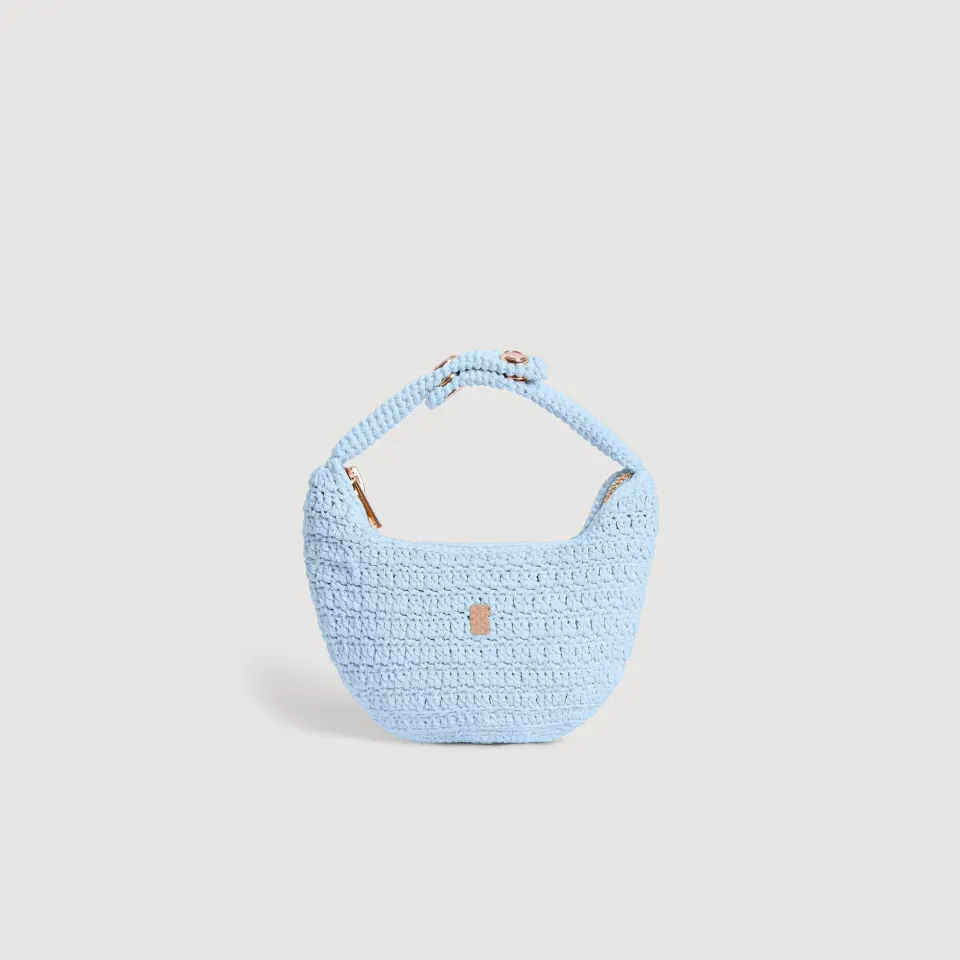 Crochet small leather goods
