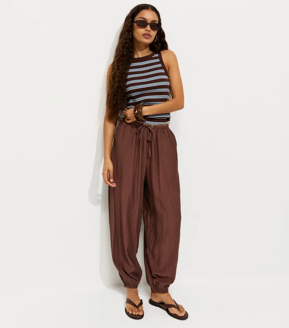 Women's Petite Mink Pleated Wide Leg Cuffed Trousers