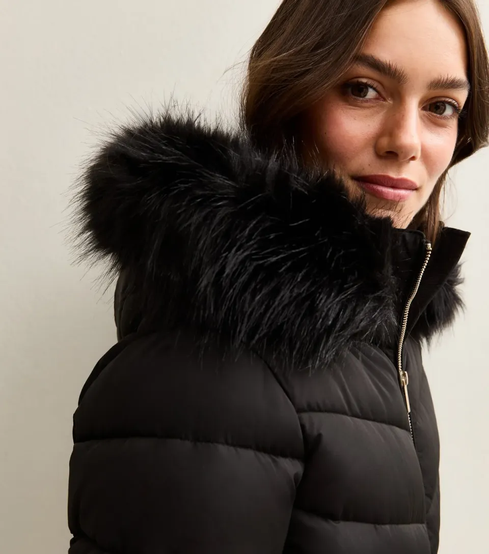 Women's Petite Black Faux Fur Trimmed Water Resistant Padded Puffer Jacket