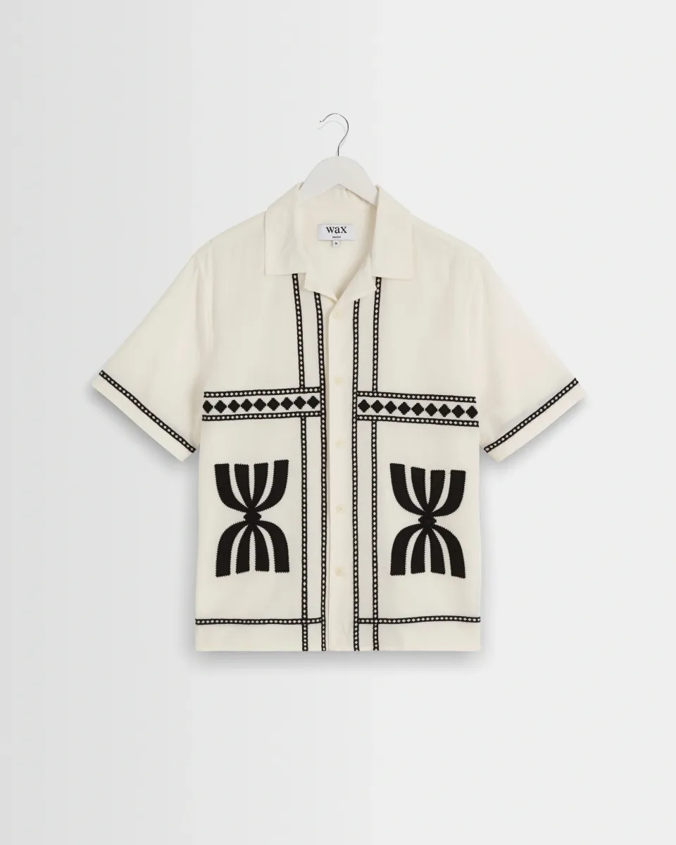 Didcot - Ecru and Black Border Applique Short-Sleeve Shirt